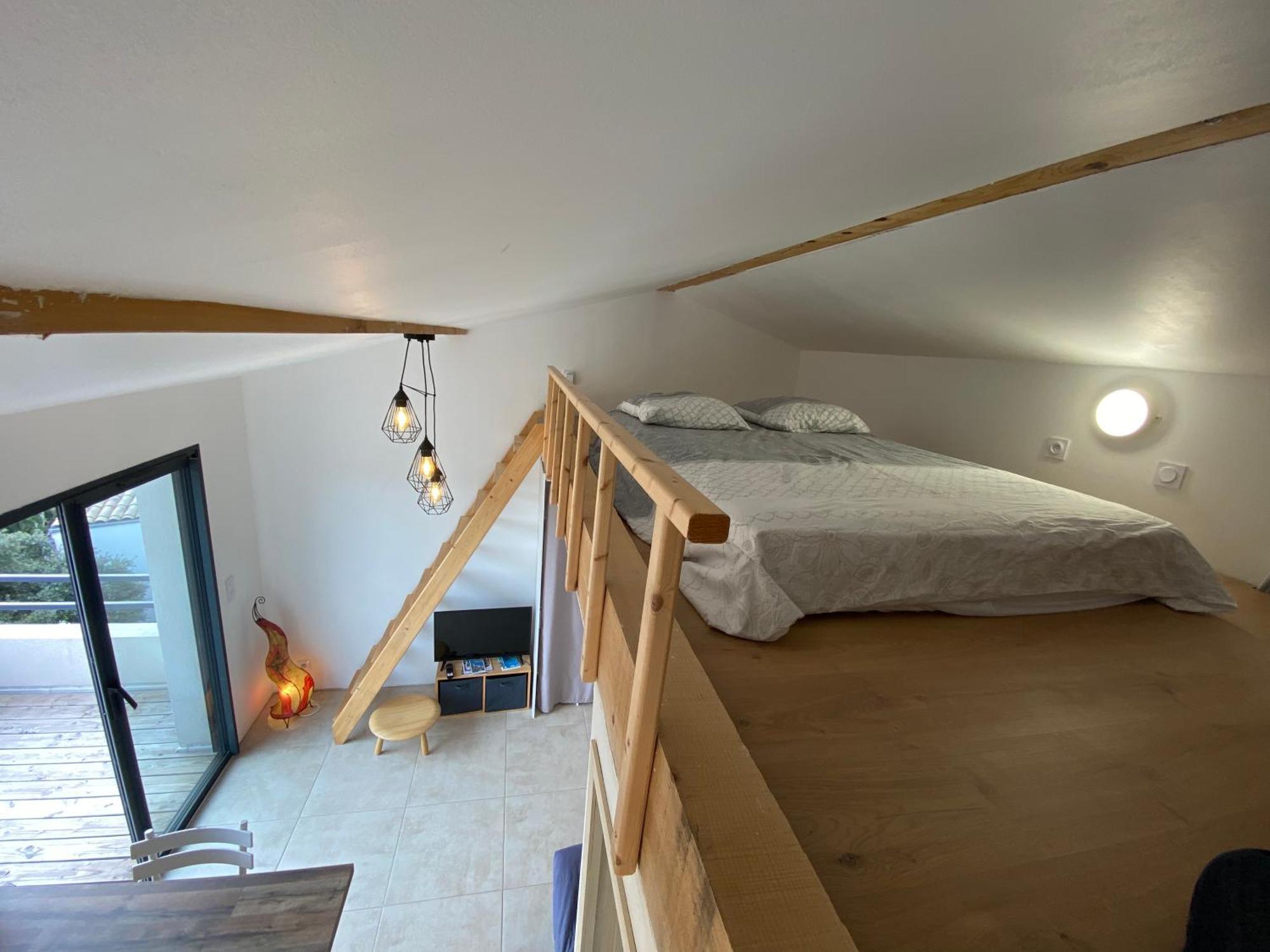 Studio Au Calme, Grande Terrasse Avec Vue Vallee Ginasservis Exteriör bild